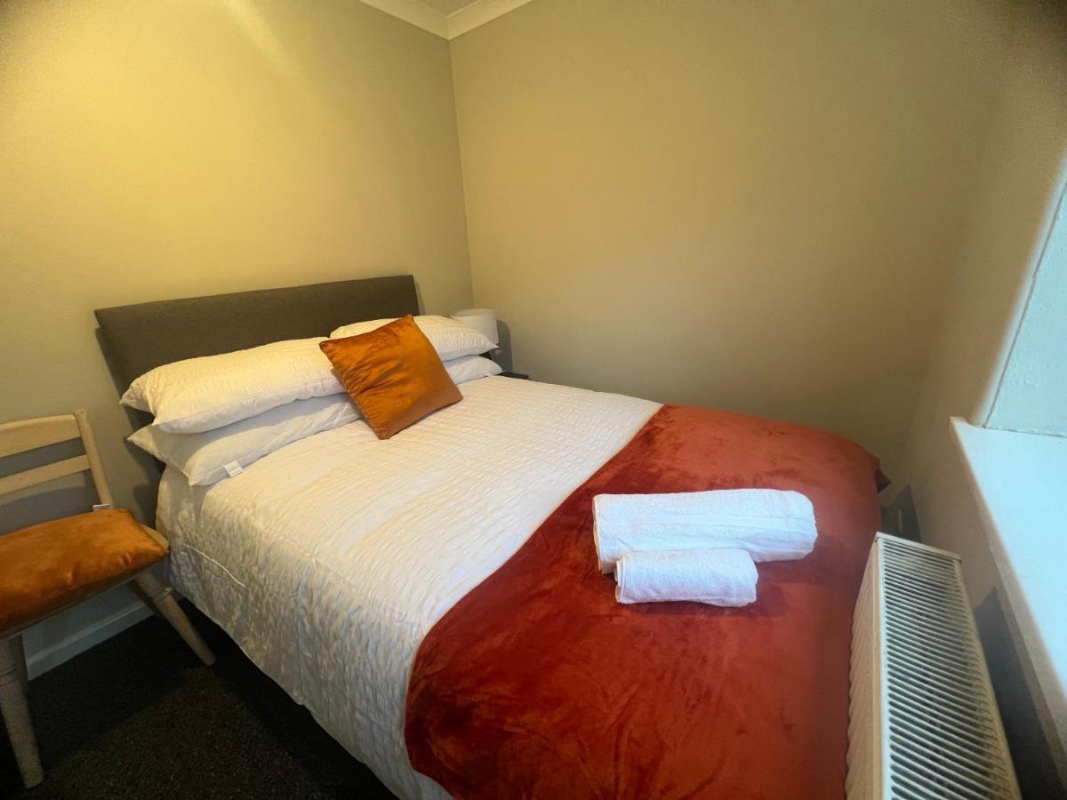 The Coral Guest House 1 Fratton Park Portsmouth Exterior photo