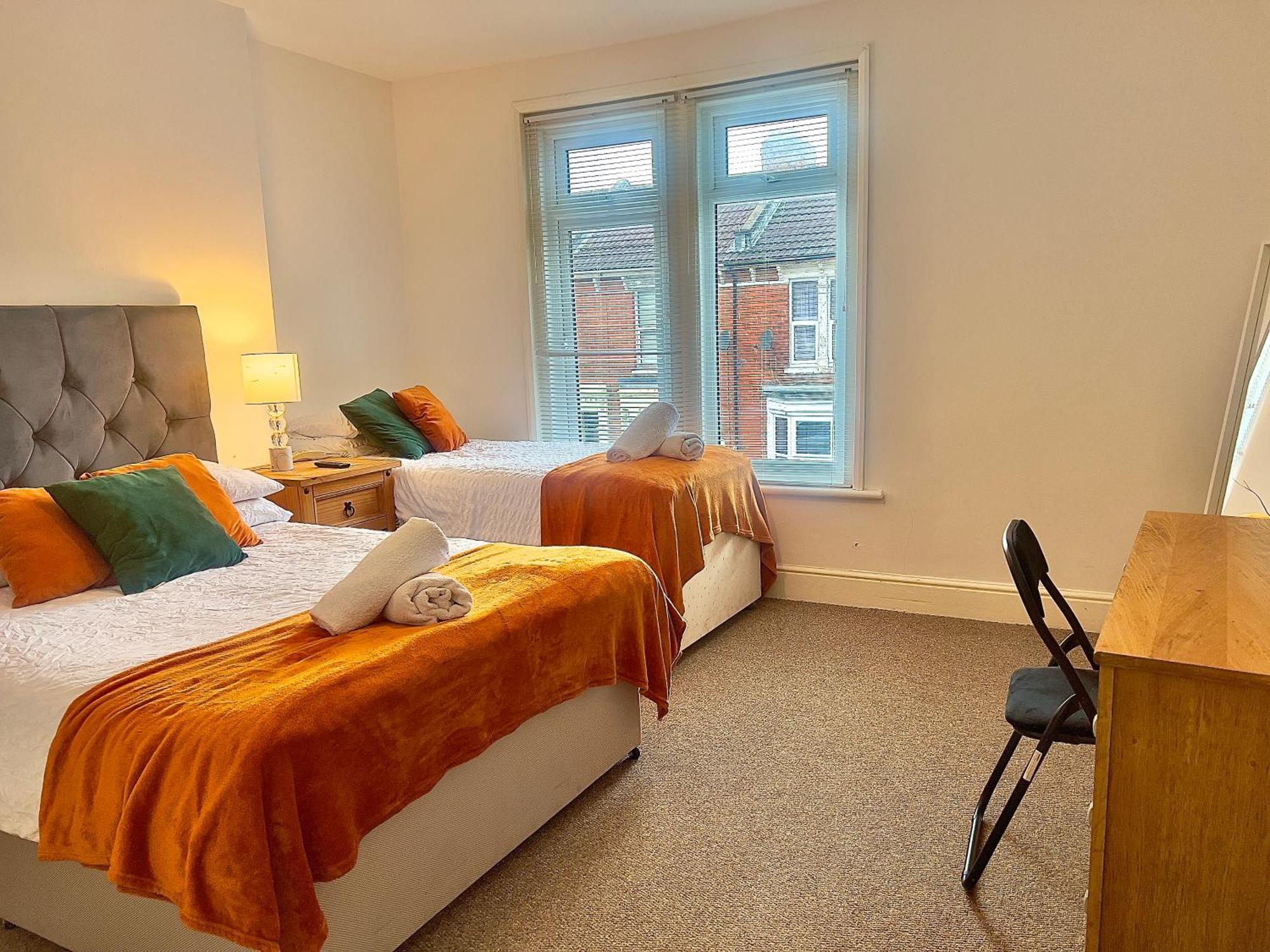 The Coral Guest House 1 Fratton Park Portsmouth Exterior photo